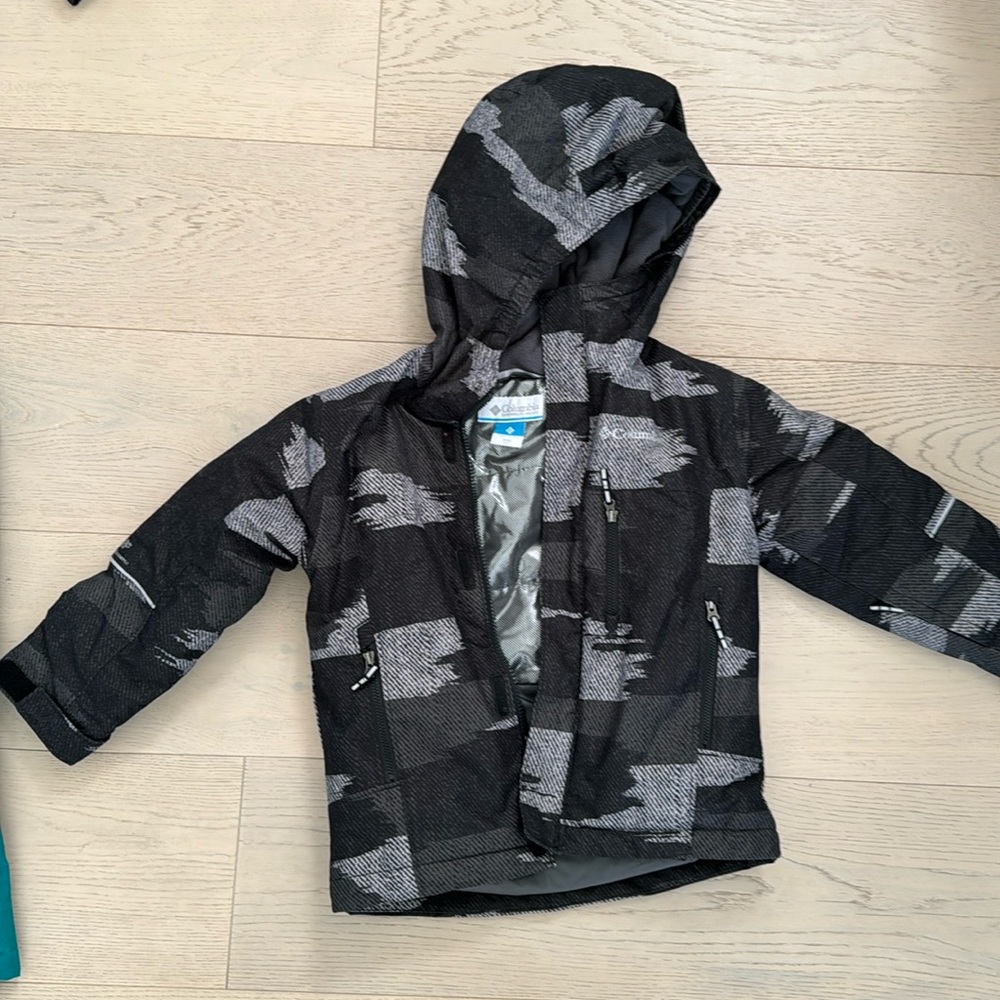 Columbia kids ski jacket
